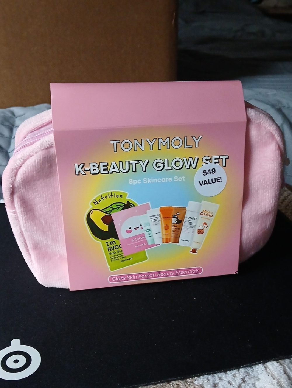 TONYMOLY K-Beauty Glow 8 Pc Set With Pink Case New Unopened
